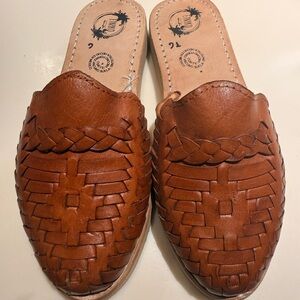 ETNYKO Handwoven Leather Huarache Mule Slides Brown Size 36 Made in Mexico
